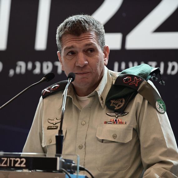 אהרון חליווה