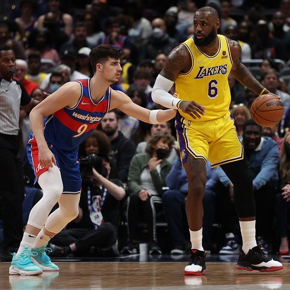 דני אבדיה לברון גיימס NBA