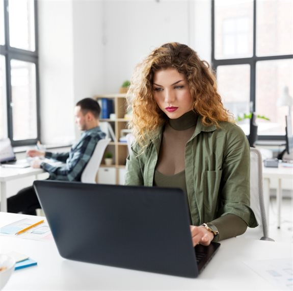 מחשב, עבודה